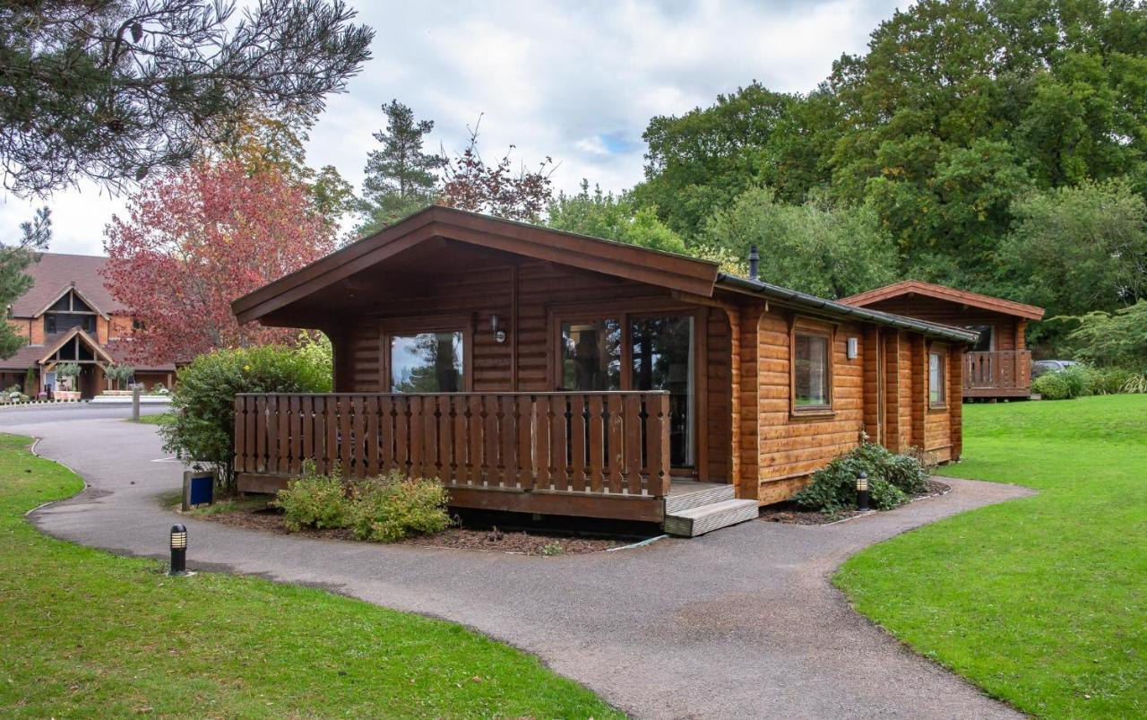 Cottesmore Hotel Golf & Country Club Crawley  Exterior foto
