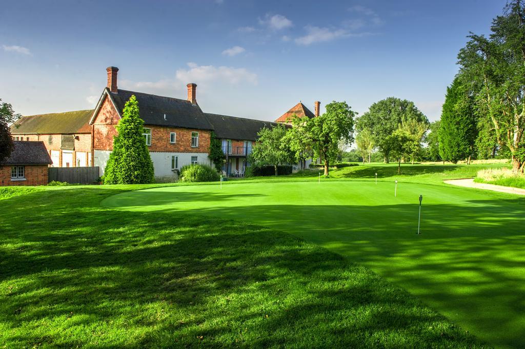 Cottesmore Hotel Golf & Country Club Crawley  Exterior foto